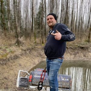 Meet your Posher, Christopher